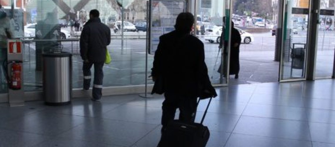 Pablo Pineda en estación de tren